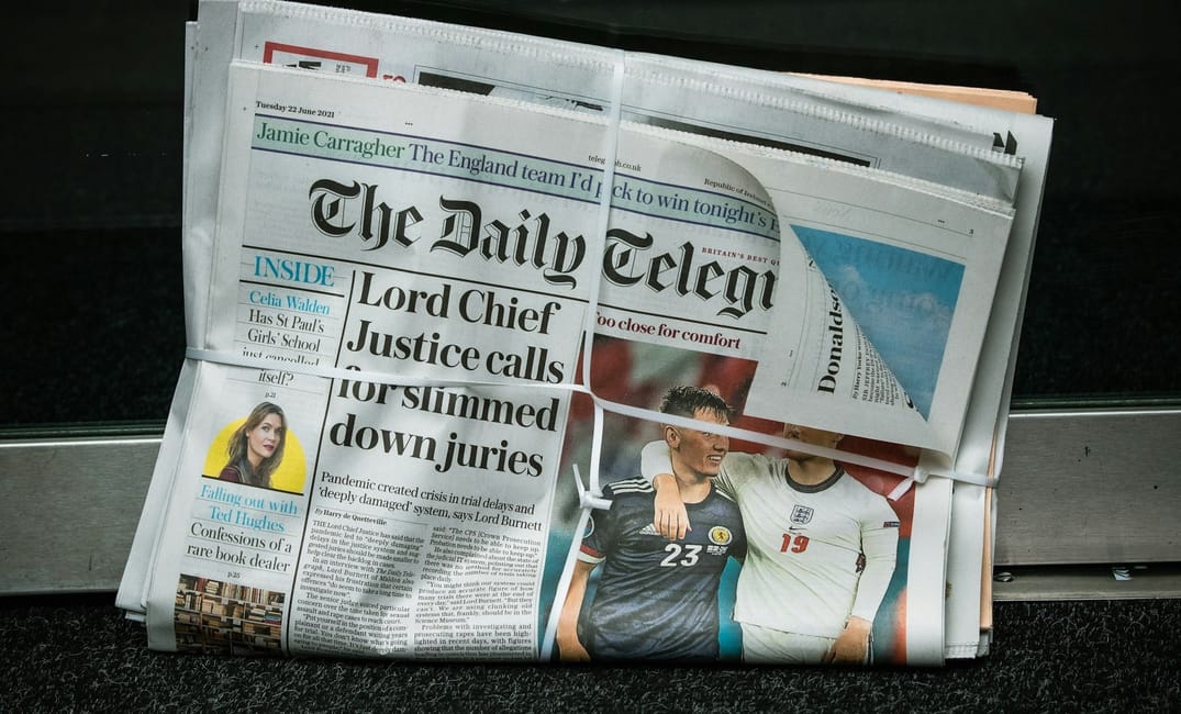 Do the media’s portrayals of political parties really affect them in the polls?